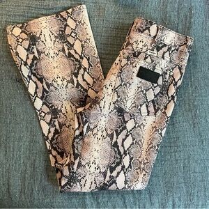 Wrangler Dusty Blush Serpentine Jeans